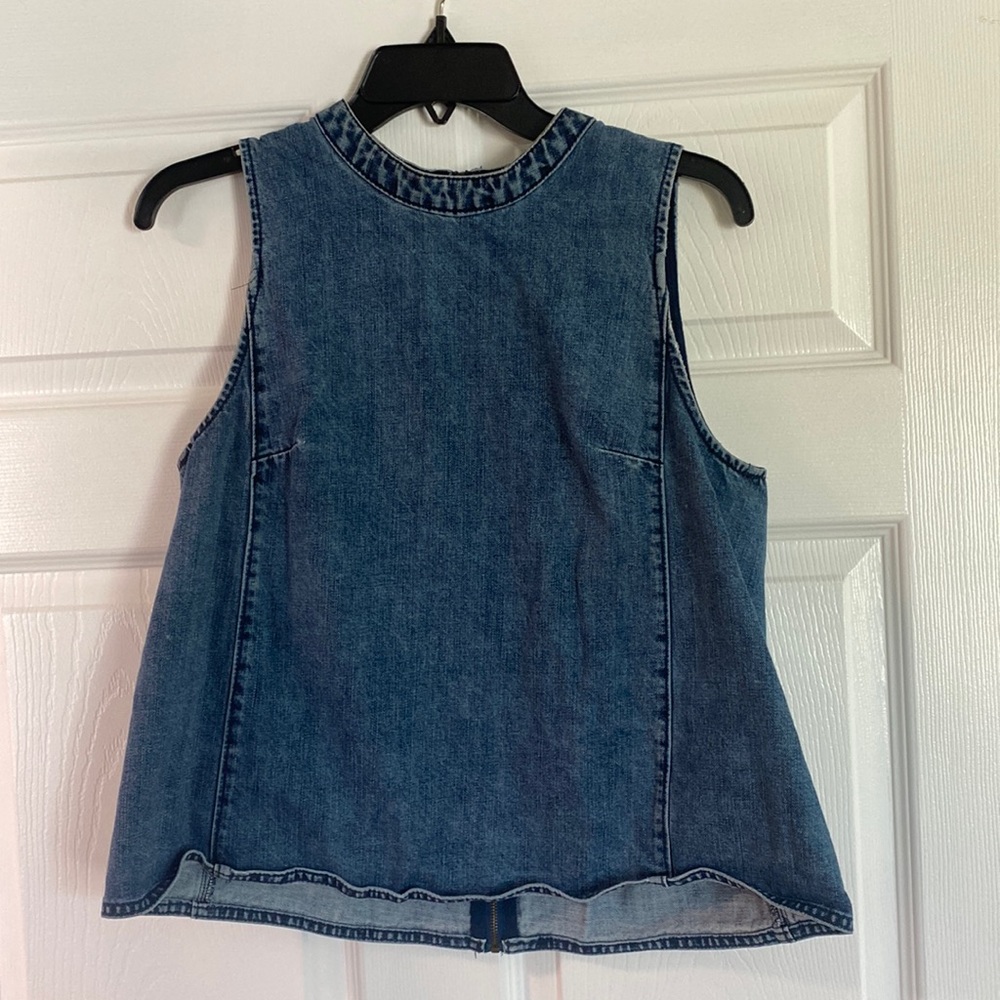 Anthropologie Holding Horses denim top with back zipper.